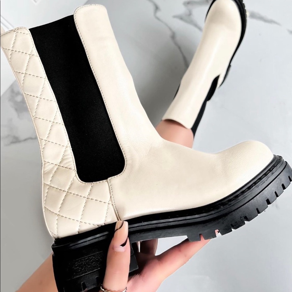 Dreamer Chelsea boots